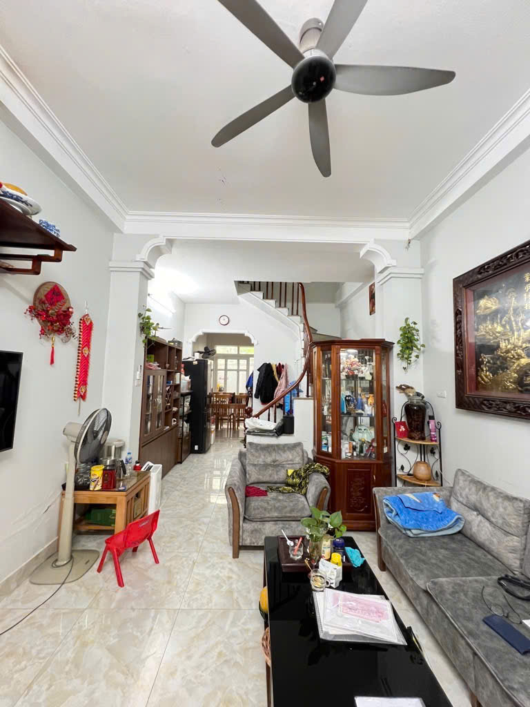 QUAN TÂM NGAY nhà Tân Mai, quận Hoàng Mai 50m MT 4m] 2 MẶT THOÁNG - Ô TÔ ĐỖ CỬA hơn 4 tỷ - Ảnh 2